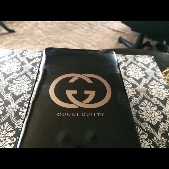 ❤️ Gucci Guilty Case - Picture 2 of 4